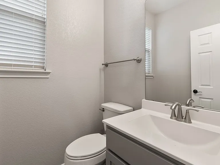 8326 Belgard Cv — Photo 5
