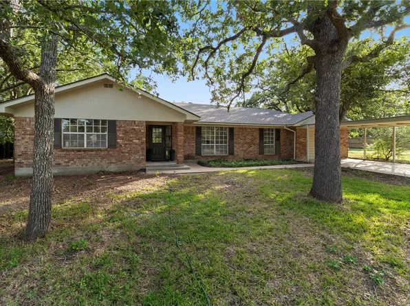 3910 Laura Ln, Bryan, TX 77803