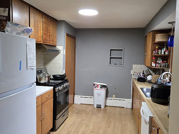 3rd image of 32 Rosemount St