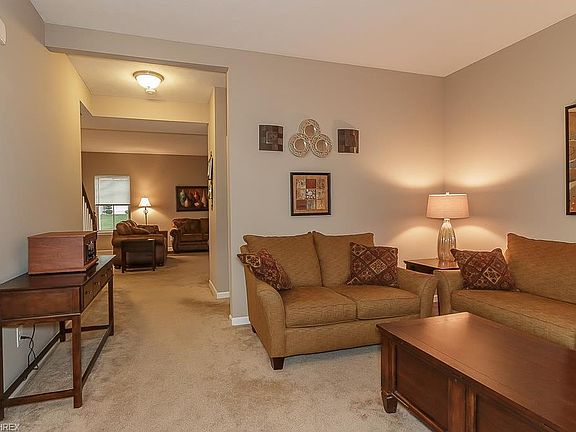 4th image of 8690 Prairie Grass Ln