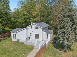 8420 Akron Rd, Lockport, NY 14094