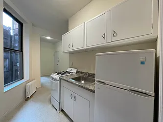 Rented by HOLTON REAL ESTATE INC.