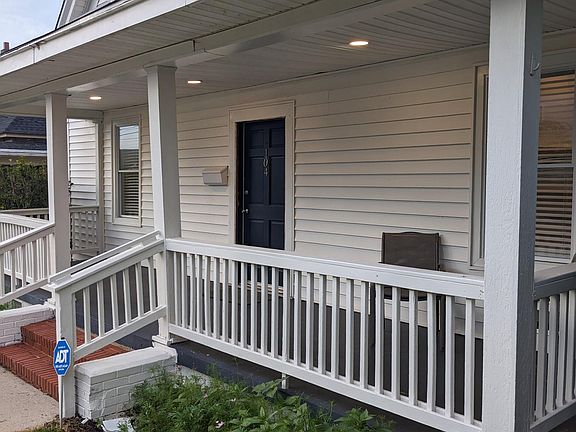 Front porch for sitting. Dimmable lights.