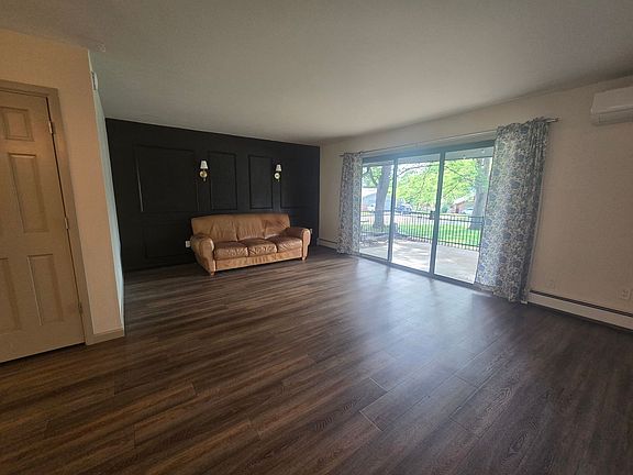 2nd image of 1541 Adriel Ct