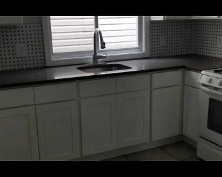87 Peabody Pl #2L — Photo 1