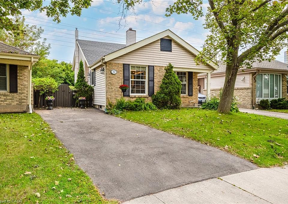 1st image of 42 Macteith Ct