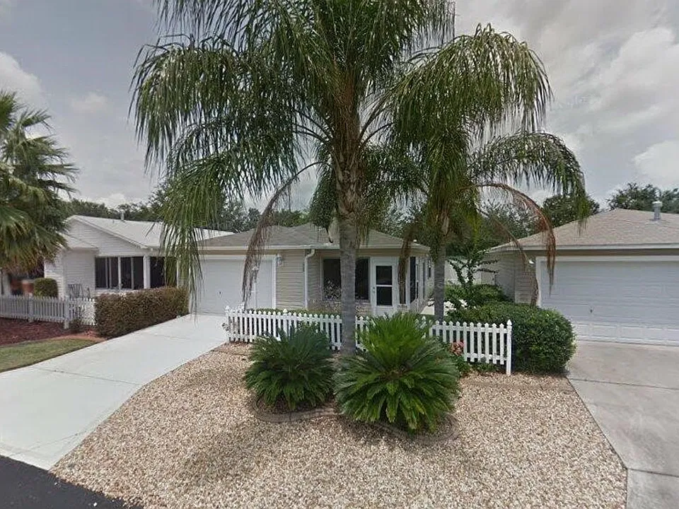 2599 Hialeah Ave