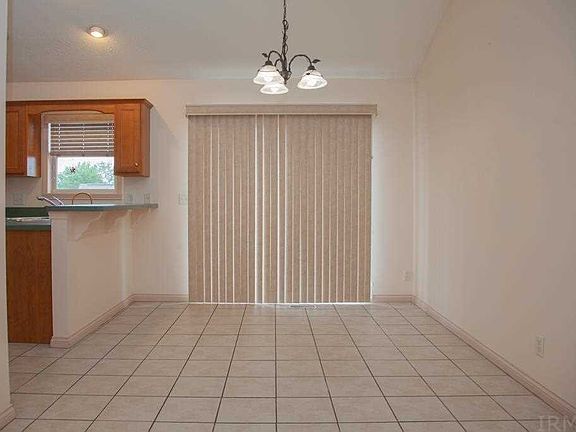5th image of 3104 Debbie Ln