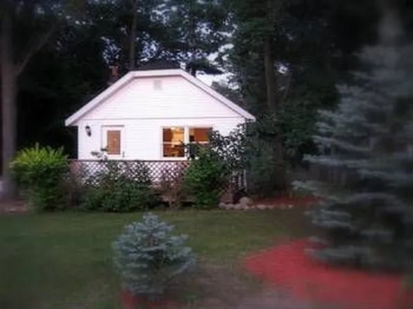 5830 Maple Rd, Twin Lake, MI 49457