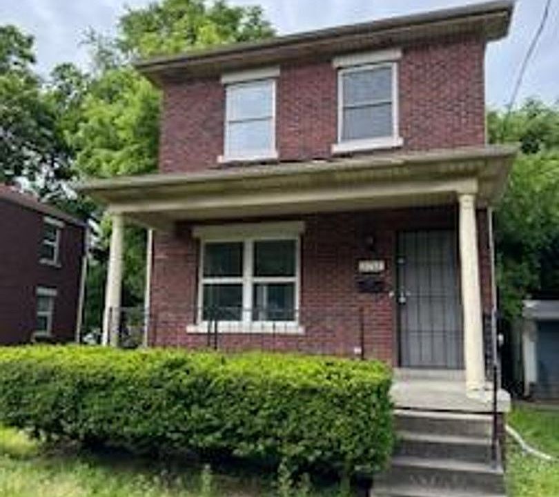 1st image of 2712 Cedar St