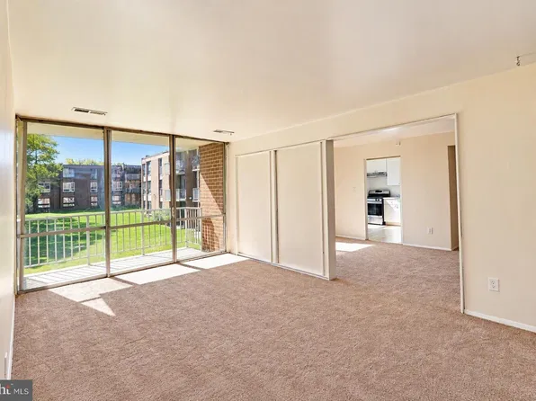 7983 Riggs Rd APT 6, Hyattsville, MD 20783