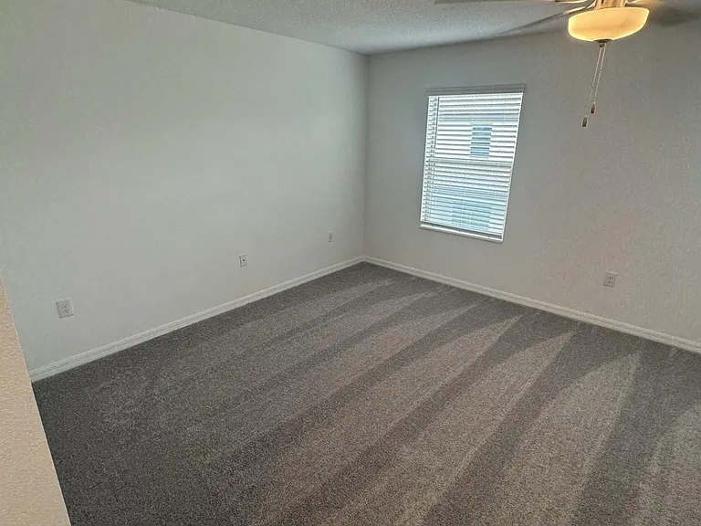 8299 Crescent Oaks Dr — Photo 17