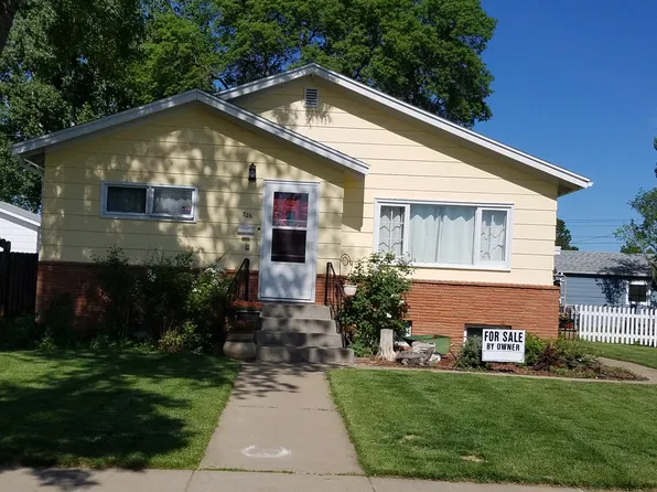 326 Prospect Dr, Glendive, MT 59330