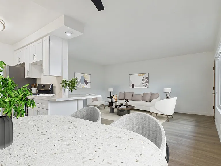 Fifth Street Apartments — Photo 14