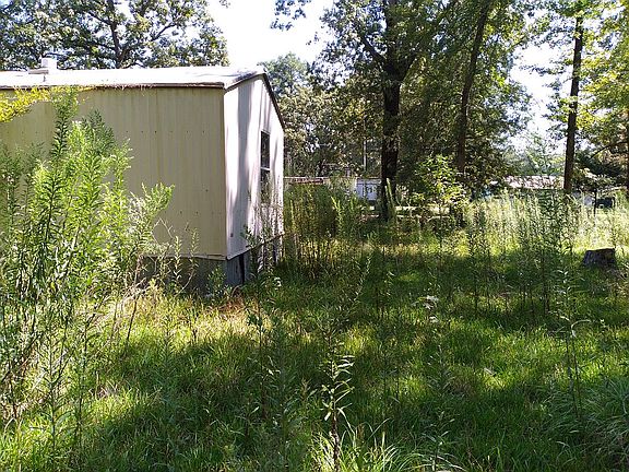 3rd image of 109 Bass Ln