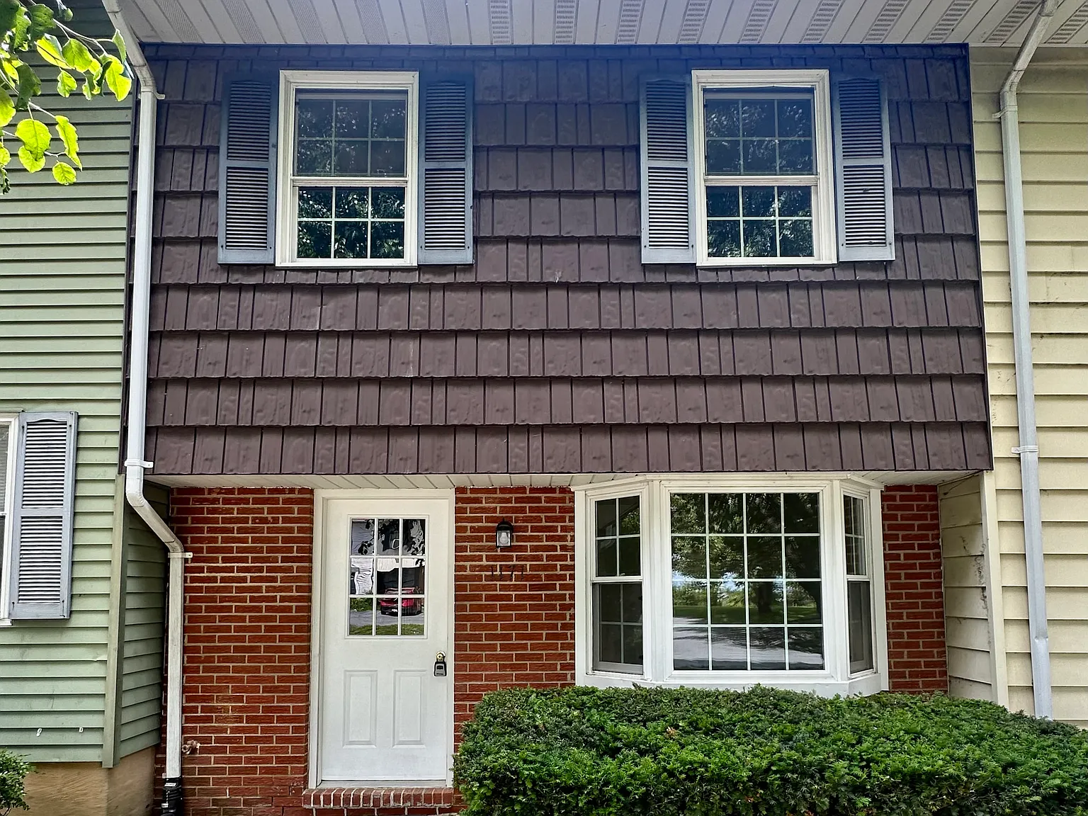 3 bed, 1044 sqft, $1,445 — Photo 1