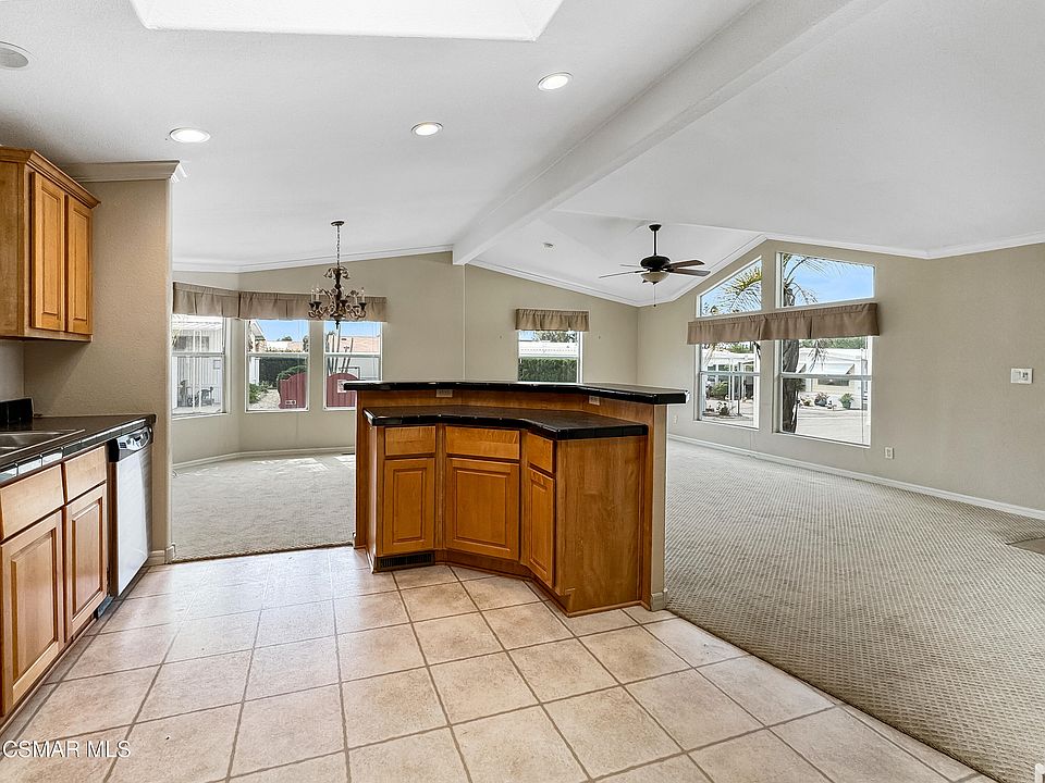 1st image of 1150 Ventura Blvd Spc 14