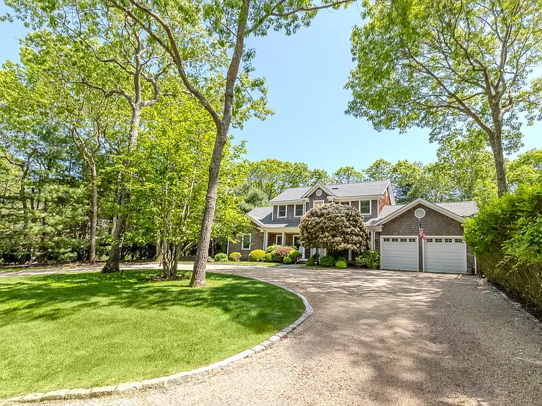16 Ocean Pkwy — Photo 2