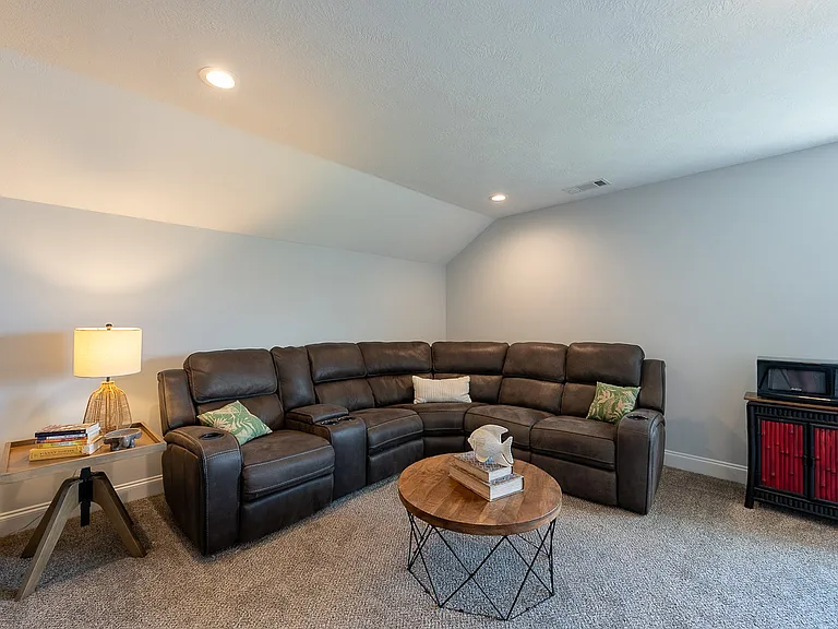 3198 Greymoor Cir — Photo 22