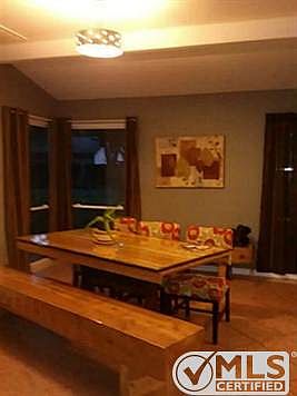 2nd image of 10012 Oakwood Dr