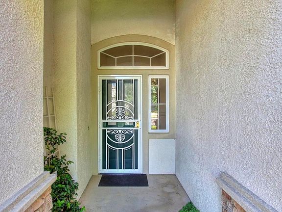 3rd image of 7018 Waddell Ln