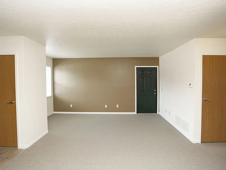 Jefferson Crossing Townhomes — Photo 23