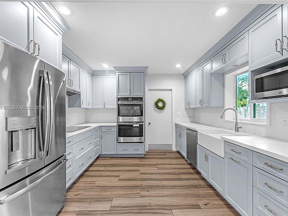4th image of 8255 SW 134th St