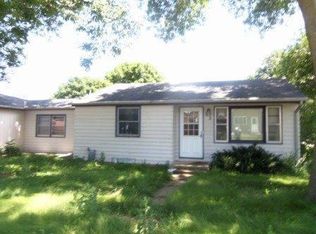 1523 S Hampshire Ave, Mason City, IA 50401