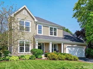 39W274 E Mallory Dr, Geneva, IL 60134