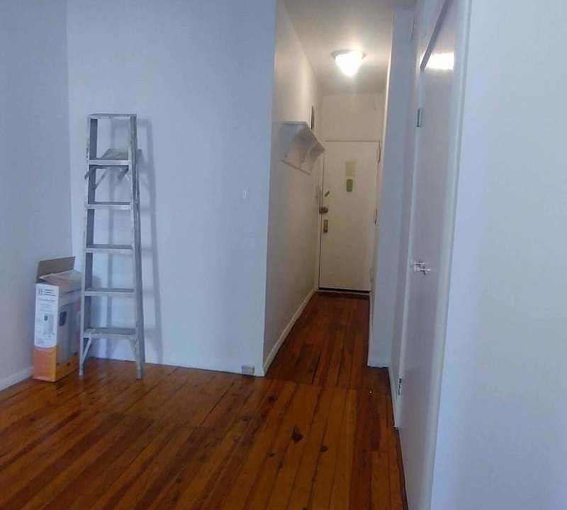 2nd image of 54 Carmine St #11