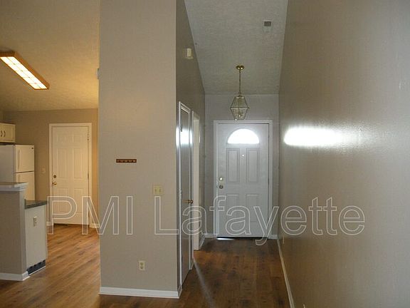 2nd image of 2209 Bridgewater Cir #B