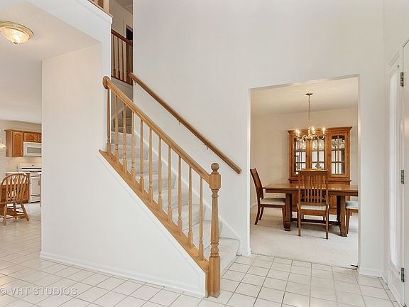 2nd image of 949 Shoreline Dr