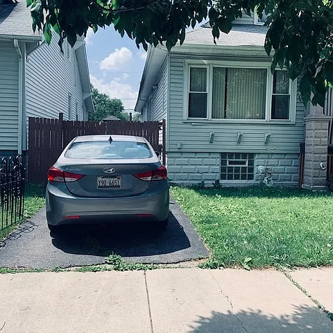 10010 S Wentworth Ave photo 1