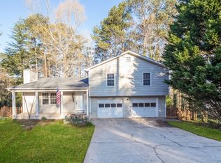 184 Hickory View Dr, Lawrenceville, GA 30046