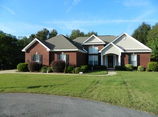 289 Sunfest Dr, Deatsville, AL 36022