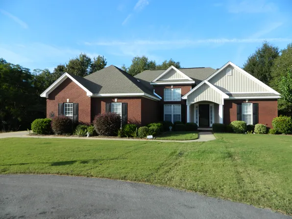 289 Sunfest Dr, Deatsville, AL 36022
