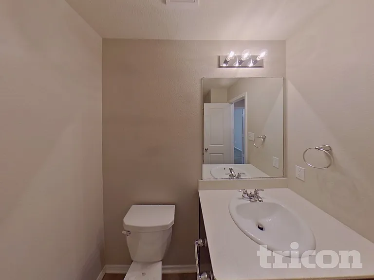 758 Bayonet St — Photo 14