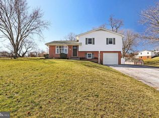 15479 Oak Rd, Waynesboro, PA 17268