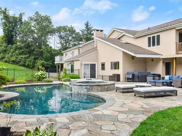 613 Horsepound Rd, Carmel, NY 10512