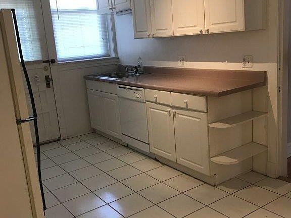 4th image of 1300 W Hood Ave #90q9sxmr6