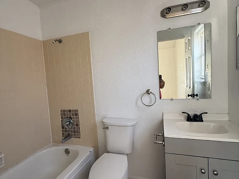 1670 Jones Ln — Photo 12