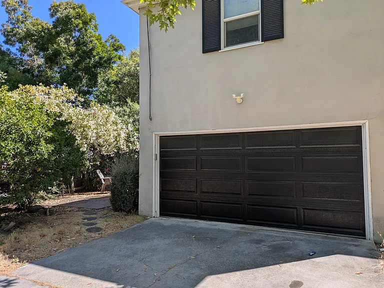 2390 Williams St #4 — Photo 39