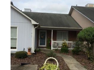 217 Charmant Rd, Lumberton, NC 28358