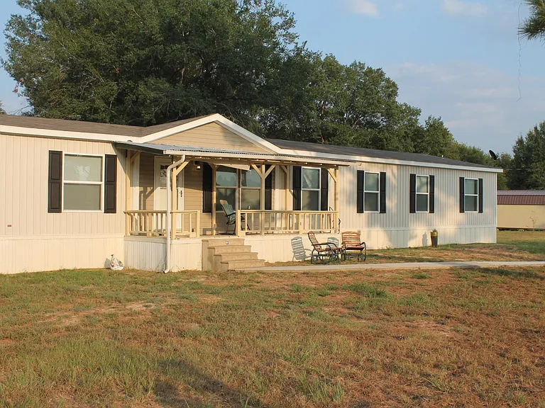 1004 County Road 2140 — Photo 13