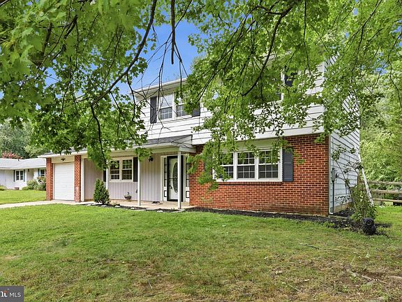 4th image of 53 Shull Dr