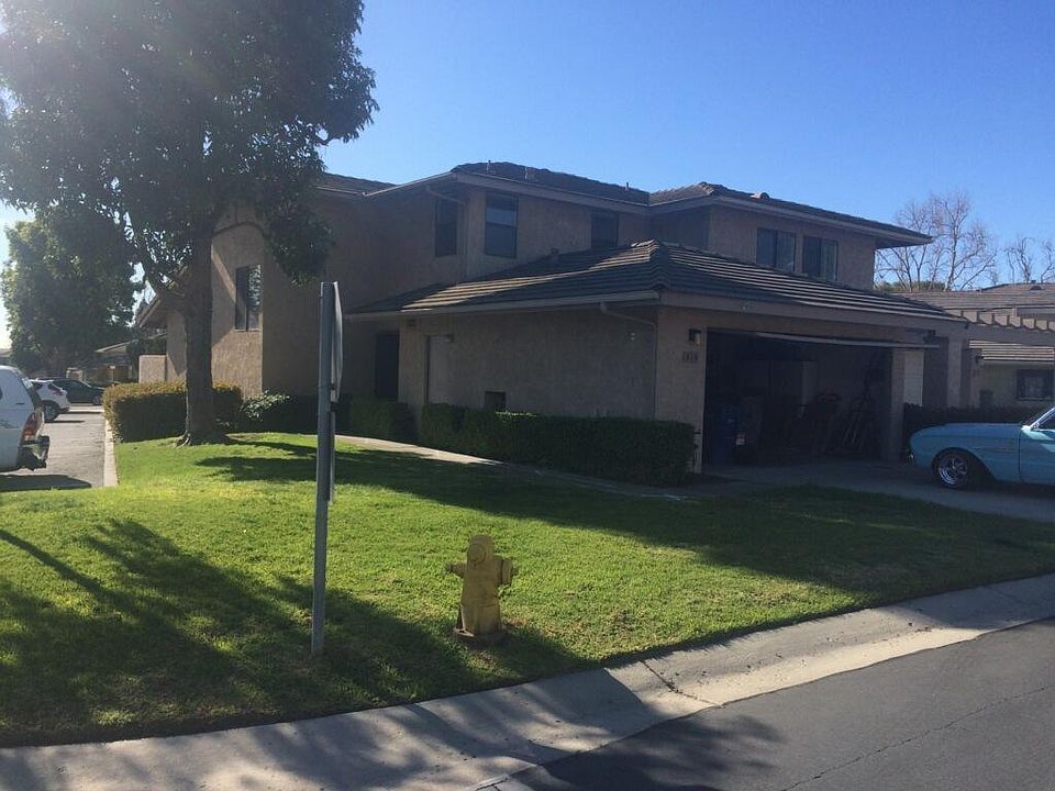 1st image of 810 Sandberg Ln