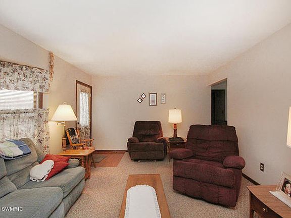 5th image of 7864 Teakwood Dr