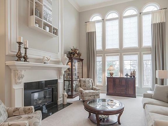 5th image of 6416 Enclave Dr #1