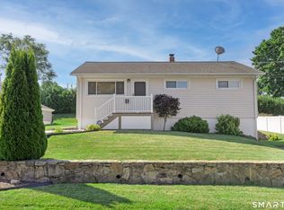 18 Harris Rd, Ansonia, CT 06401