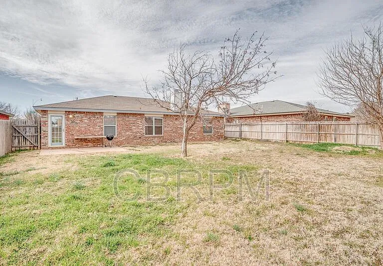 801 Ironton Dr — Photo 9